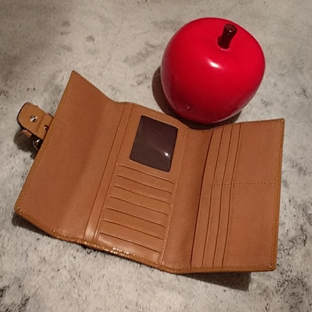 Authentic Trifold Coach Monogram/Leather - image 4